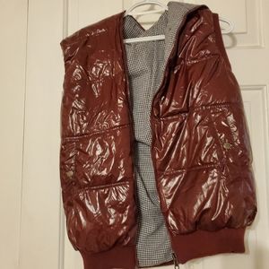 GUC reversible puffer vest